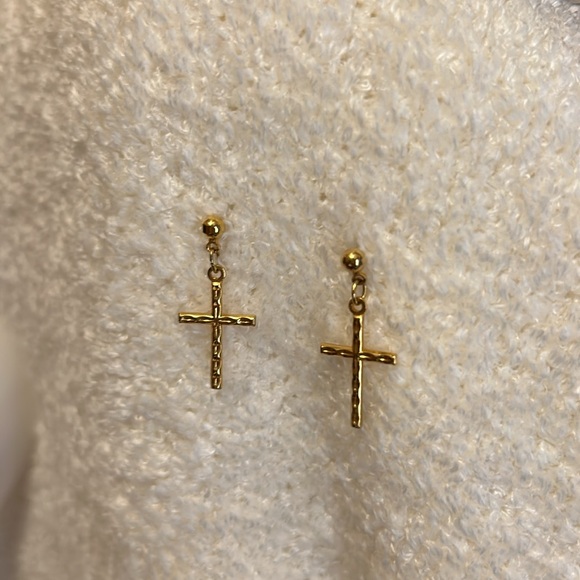 Beautiful Vintage Gold Cross Dangle Pierced Earrings - Picture 2 of 5